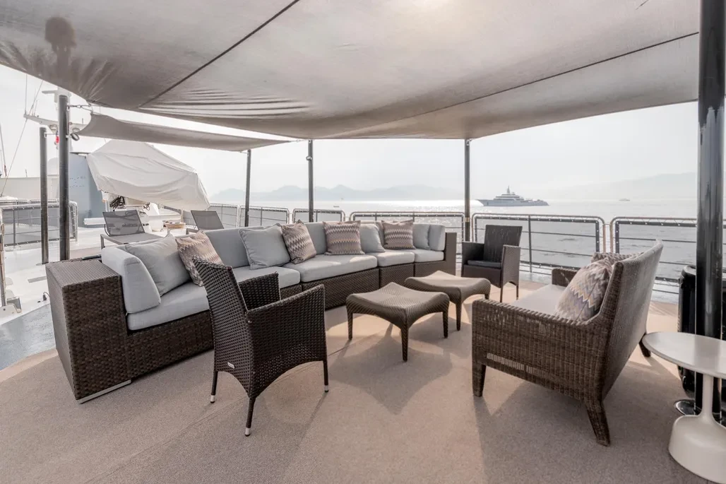 61 EXPLORER - Image 7