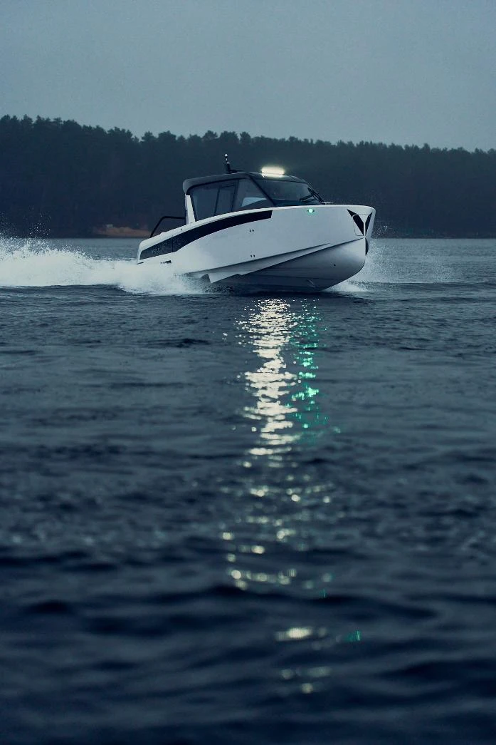 V10 CABIN - Image 6