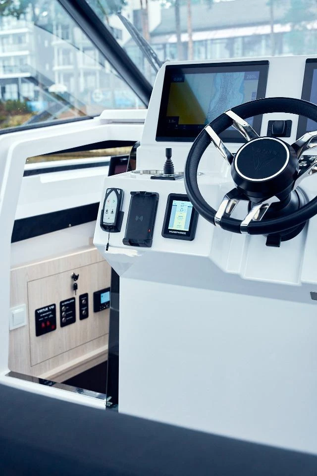 V10 CABIN - Image 21