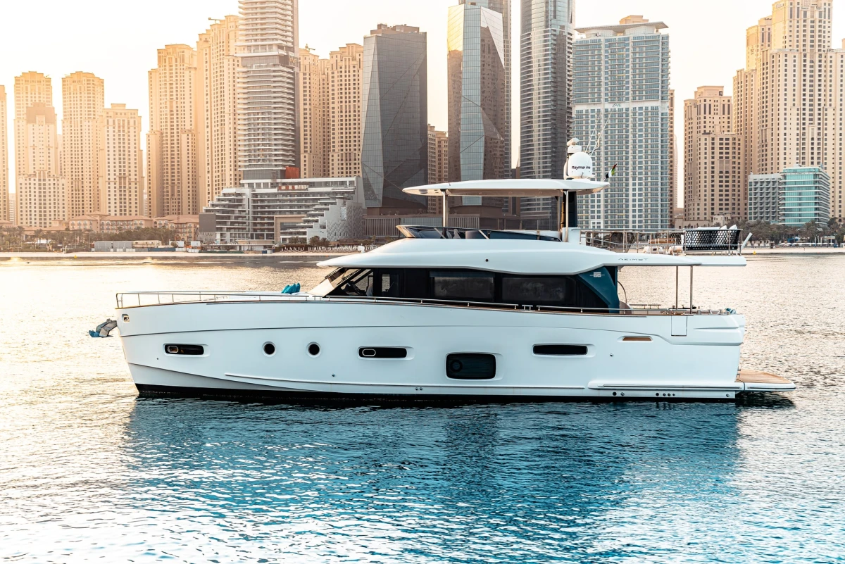 Azimut MAGELLANO 66 | FAT BOY