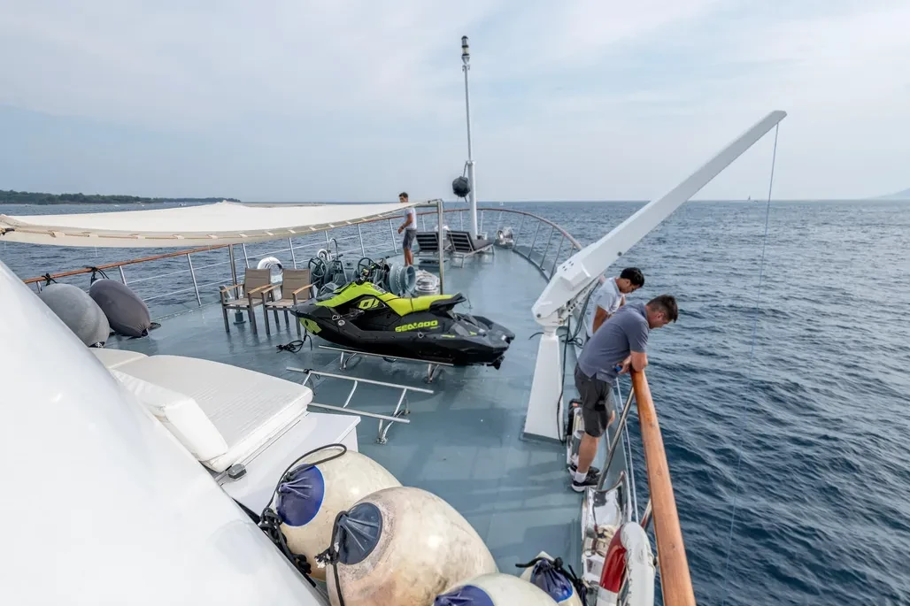 61 EXPLORER - Image 5