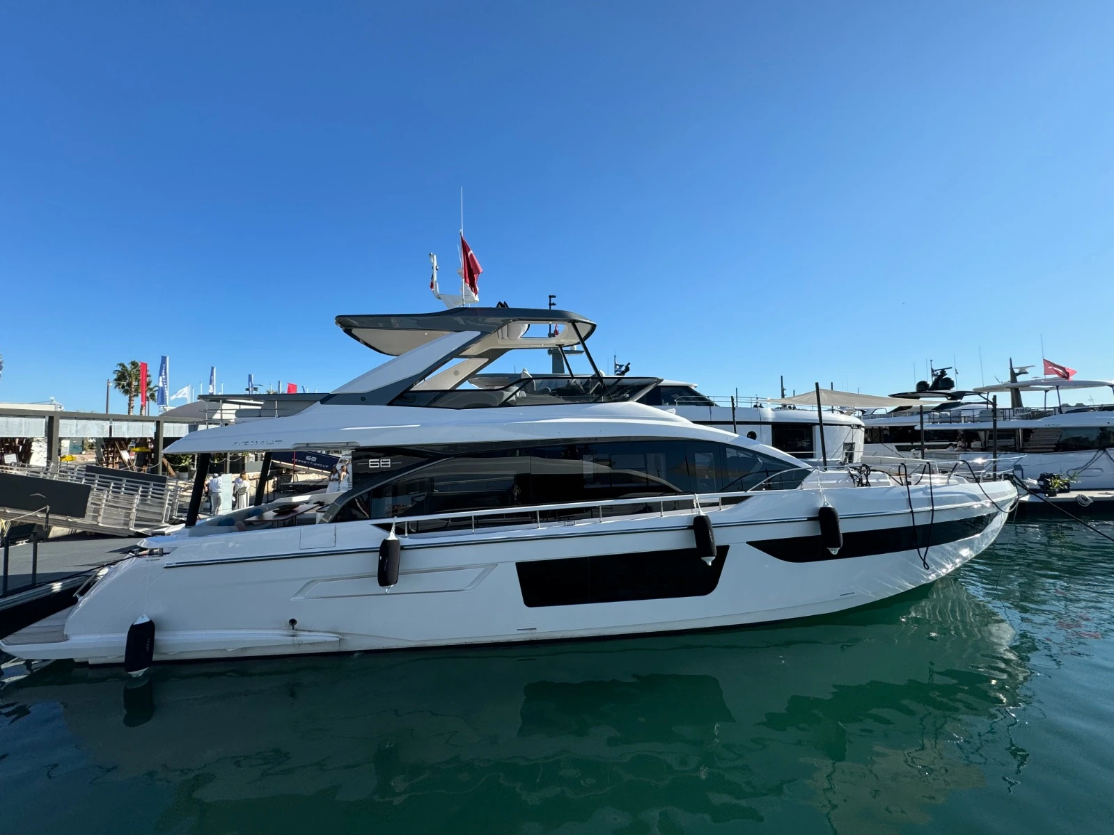 Azimut FLY 68