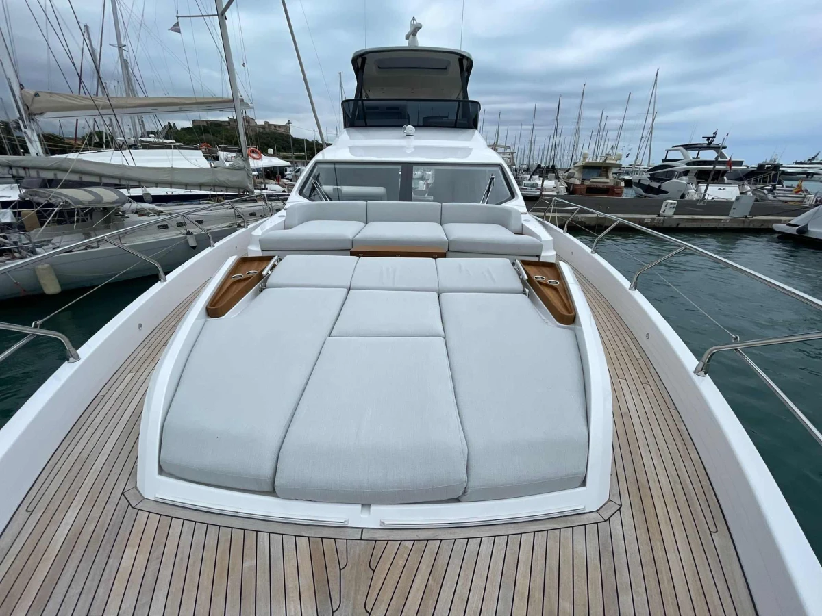 FLY 68 - Image 11