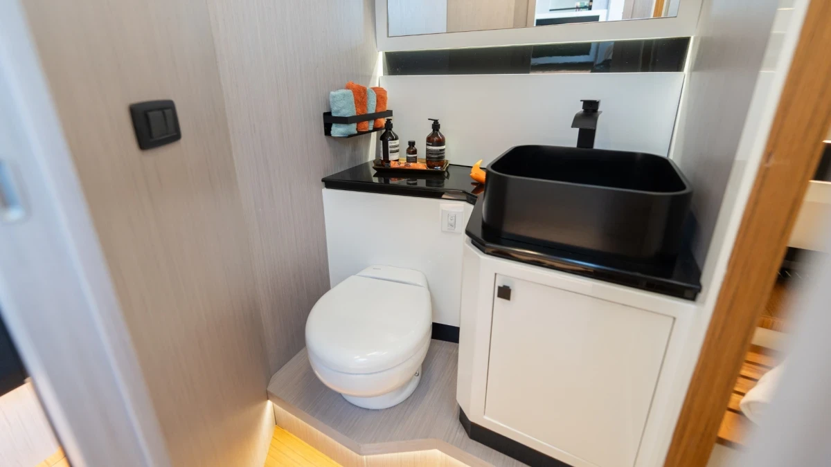 BB 44 PANAREA (BENMAR) - Image 18