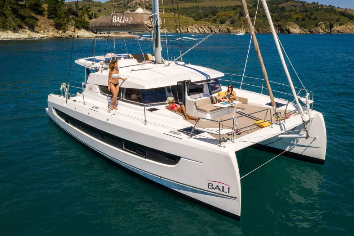 Bali Catamarans 4.2