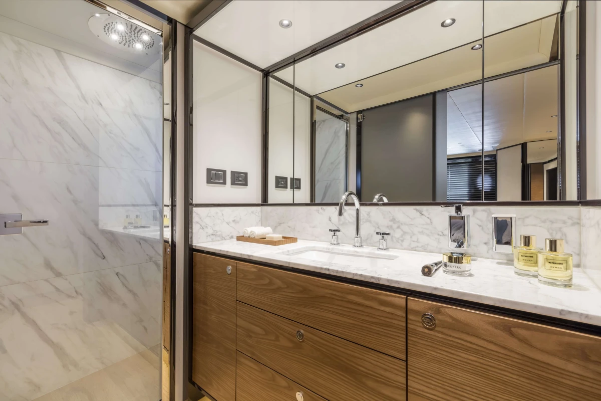 NAVETTA 68 - Image 1