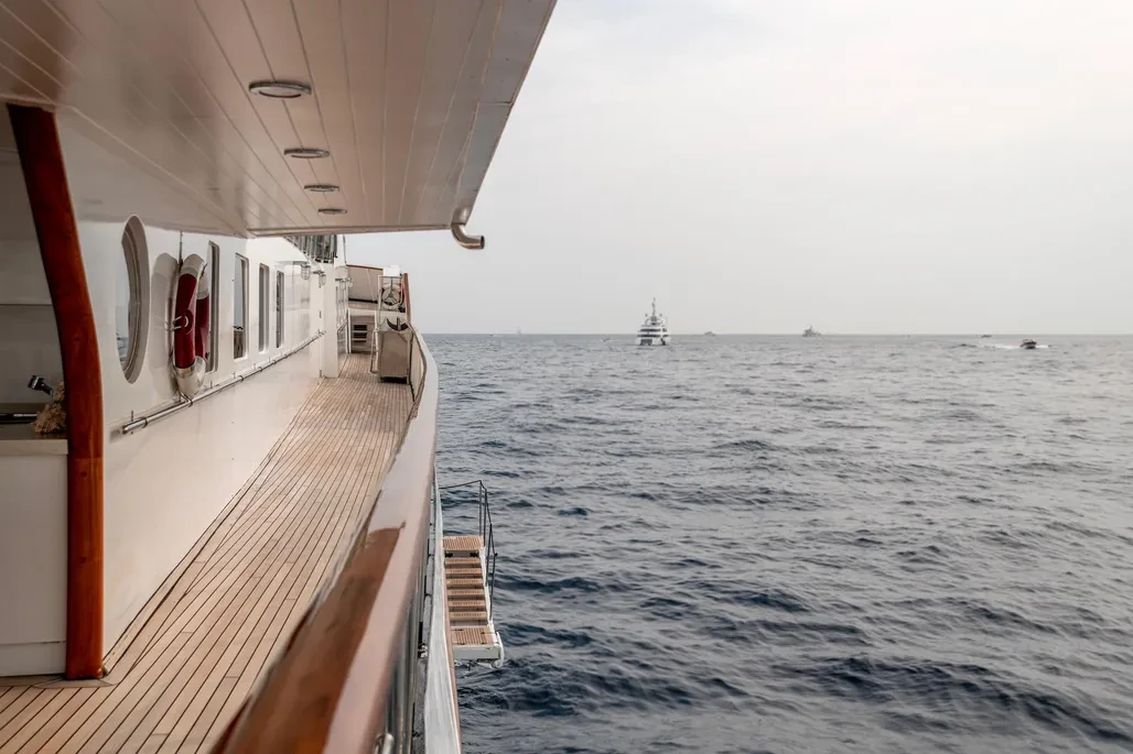 61 EXPLORER - Image 6