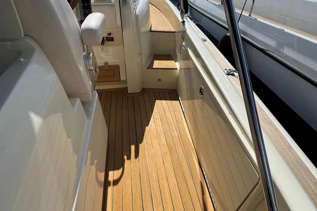 LAUNCH 36 - Image 12