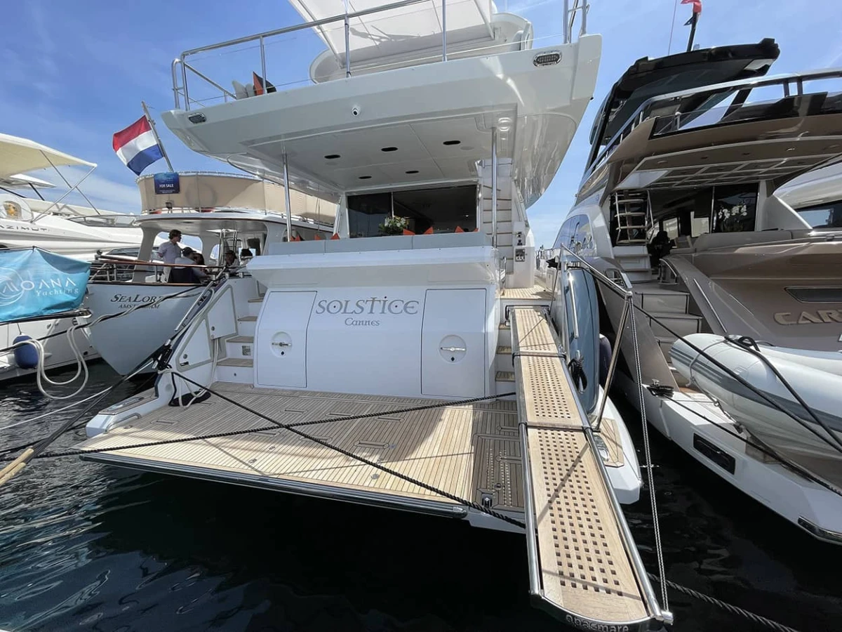 Azimut FLY 72