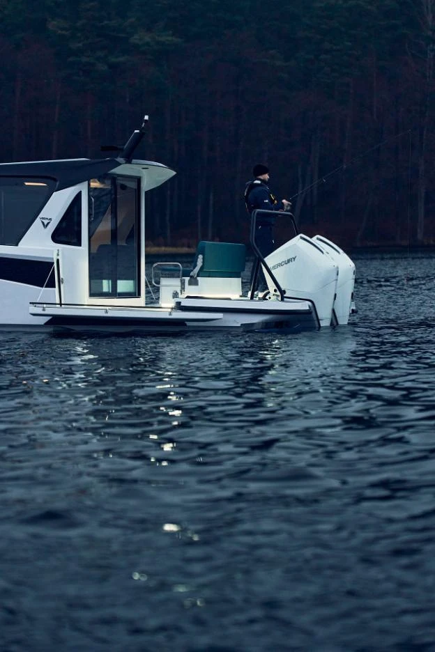 V10 CABIN - Image 32