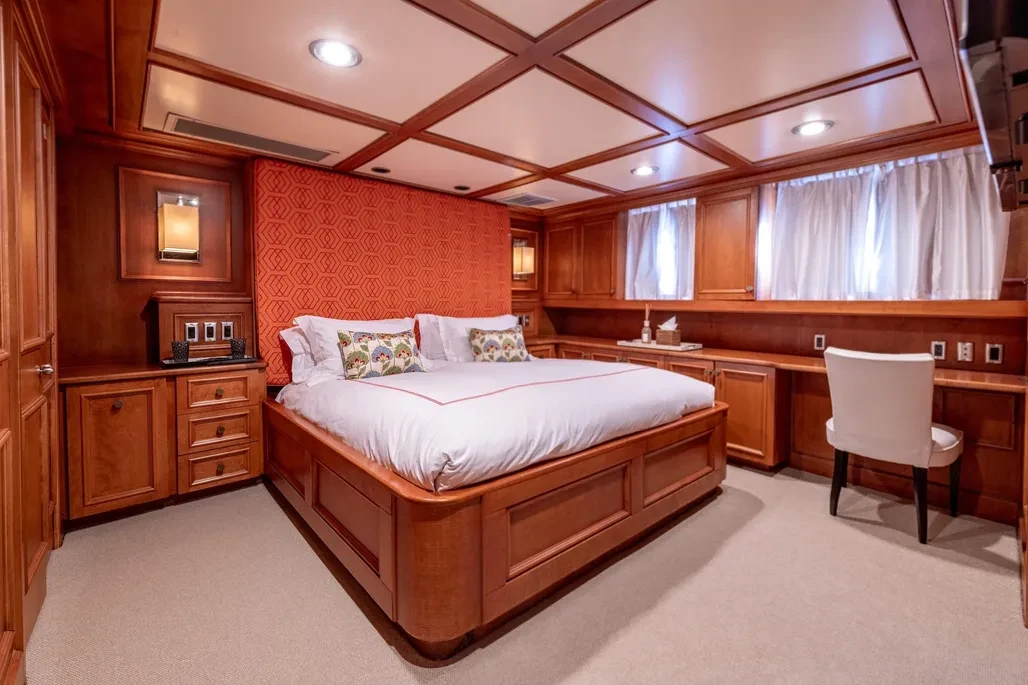 61 EXPLORER - Image 19