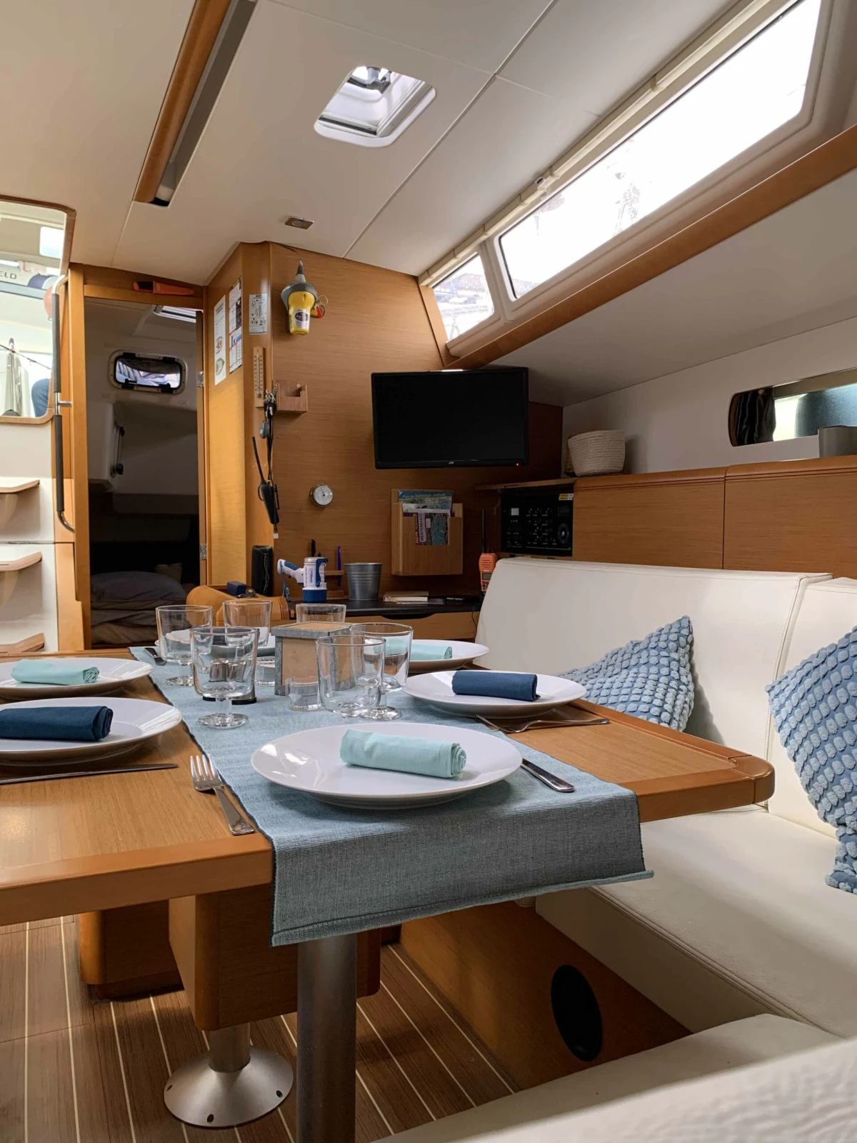 SUN ODYSSEY 469 - Image 9