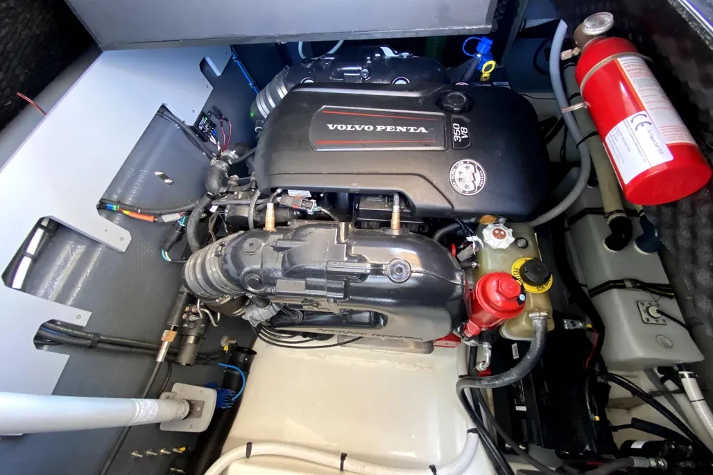 E30 ENDURANCE - Image 10