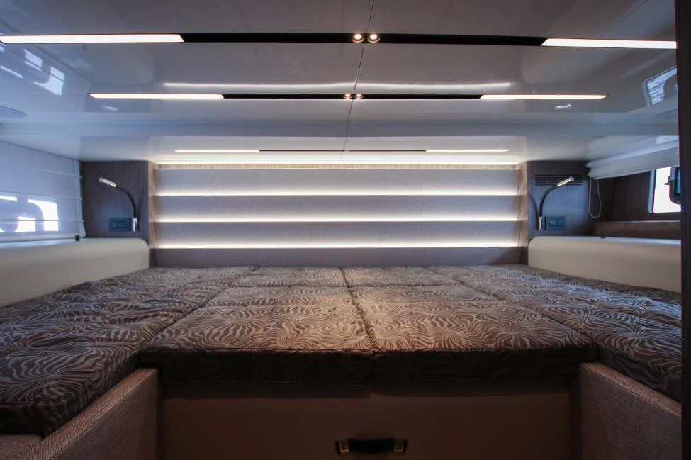 A46 LUXURY TENDER - Image 7