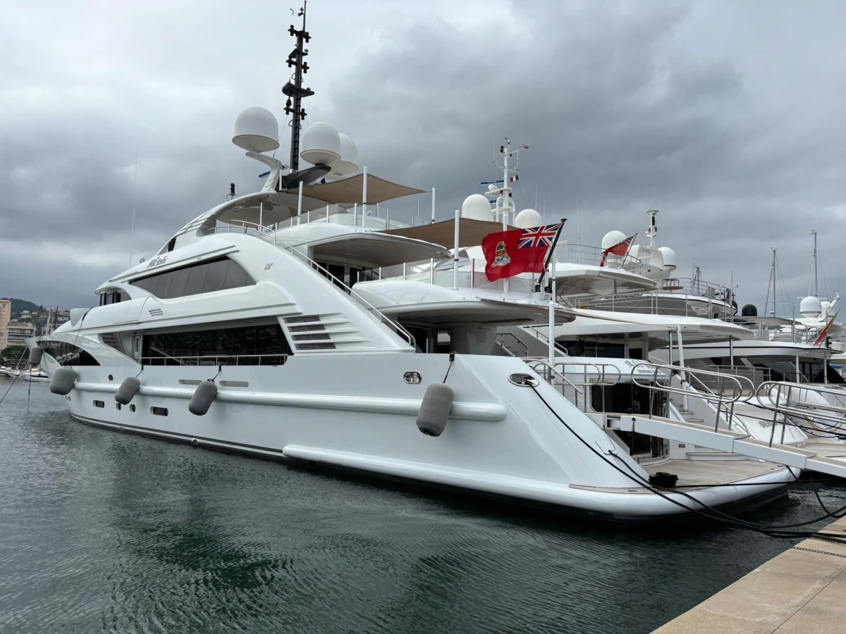ISA Yachts 49.9 - For Sale in Antibes
