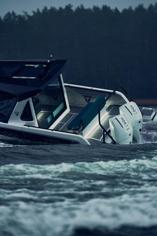 V10 CABIN - Image 27