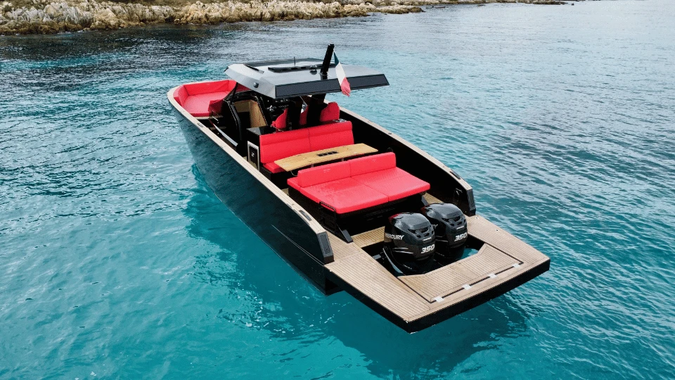 T40 OUTBOARD - Image 2