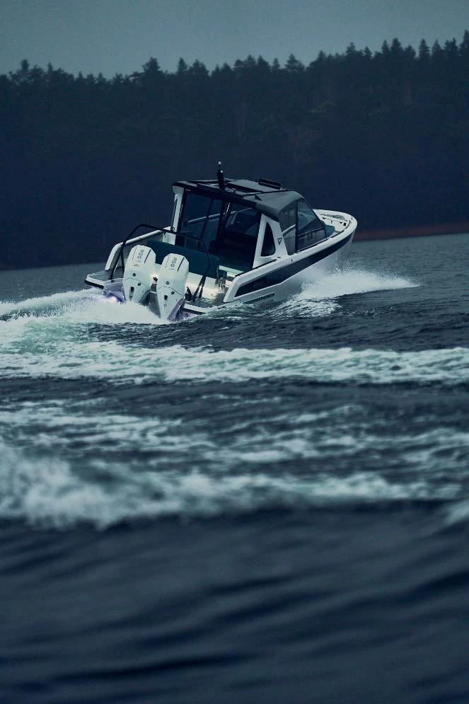 V10 CABIN - Image 5