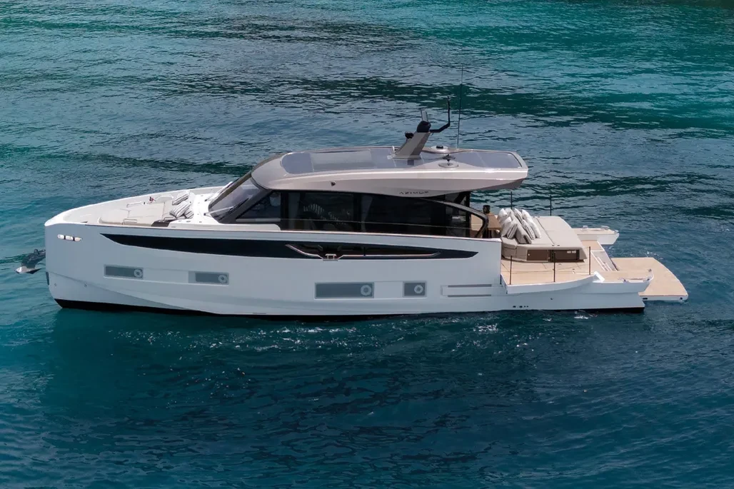 SEADECK 6 - Main Image