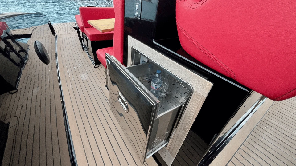 T40 OUTBOARD - Image 7