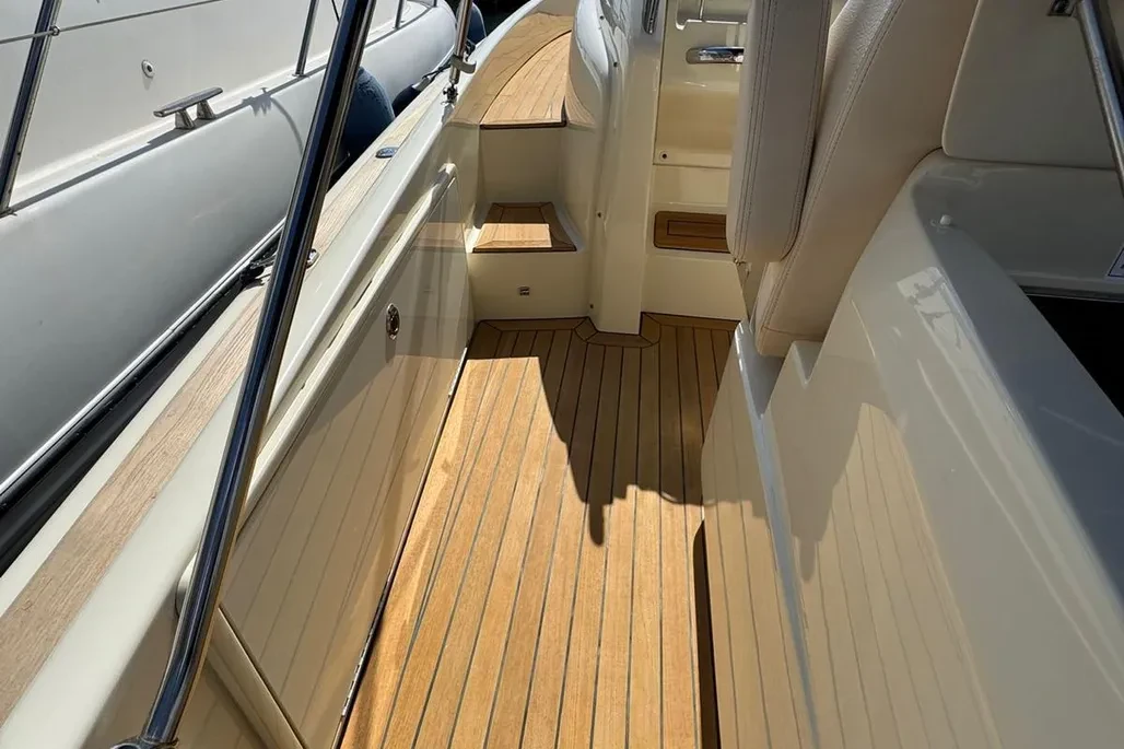 LAUNCH 36 - Image 14