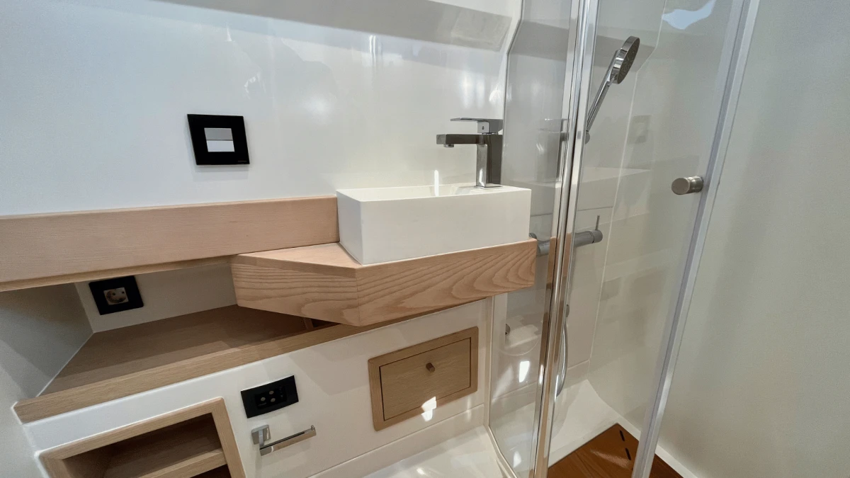 T40 INBAORD - Image 6