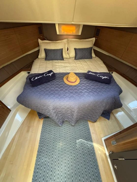 36 LAUNCH - Image 17