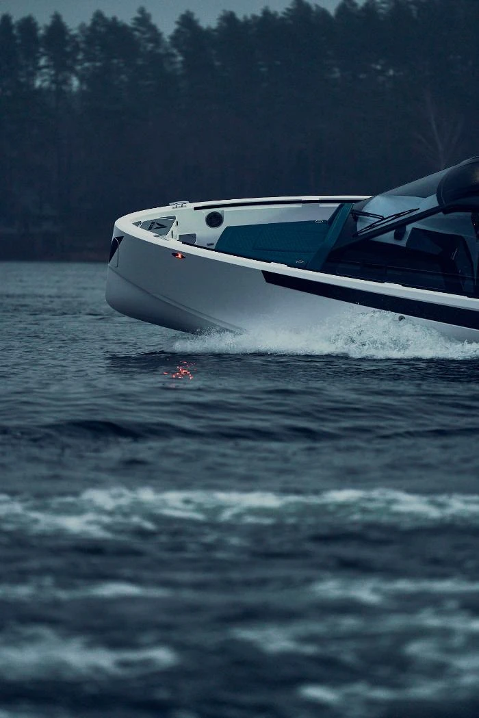 V10 CABIN - Image 8